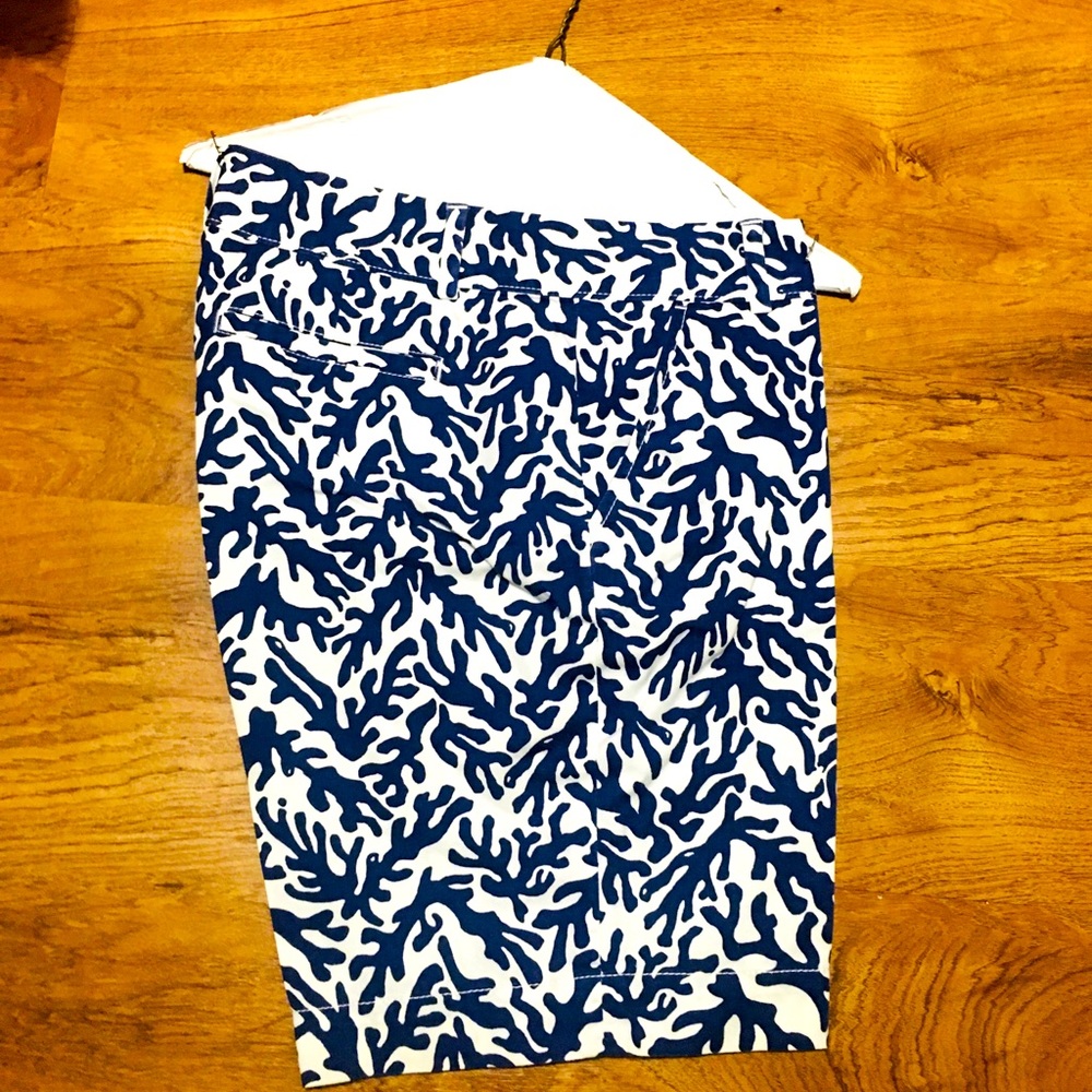 Lilly Pulitzer short